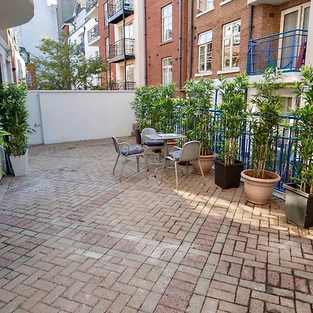 Modern In The City Centre Apartment *