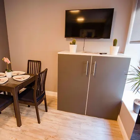 Apartment Modern In The City Centre